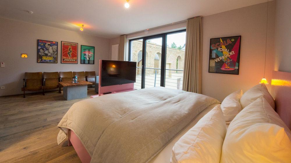 Romantik Hotel Meisenheimer Hof Екстериор снимка