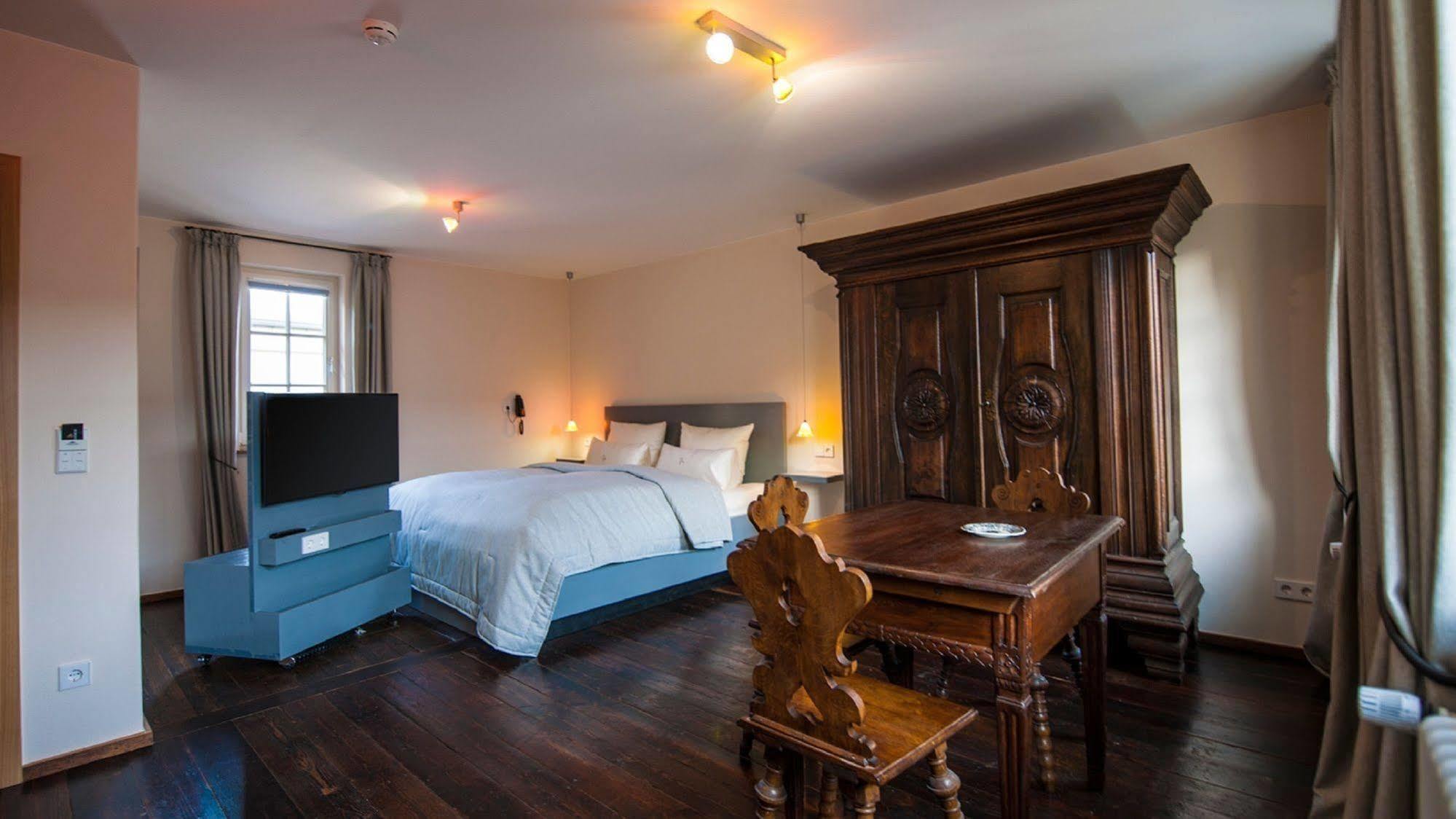 Romantik Hotel Meisenheimer Hof Екстериор снимка