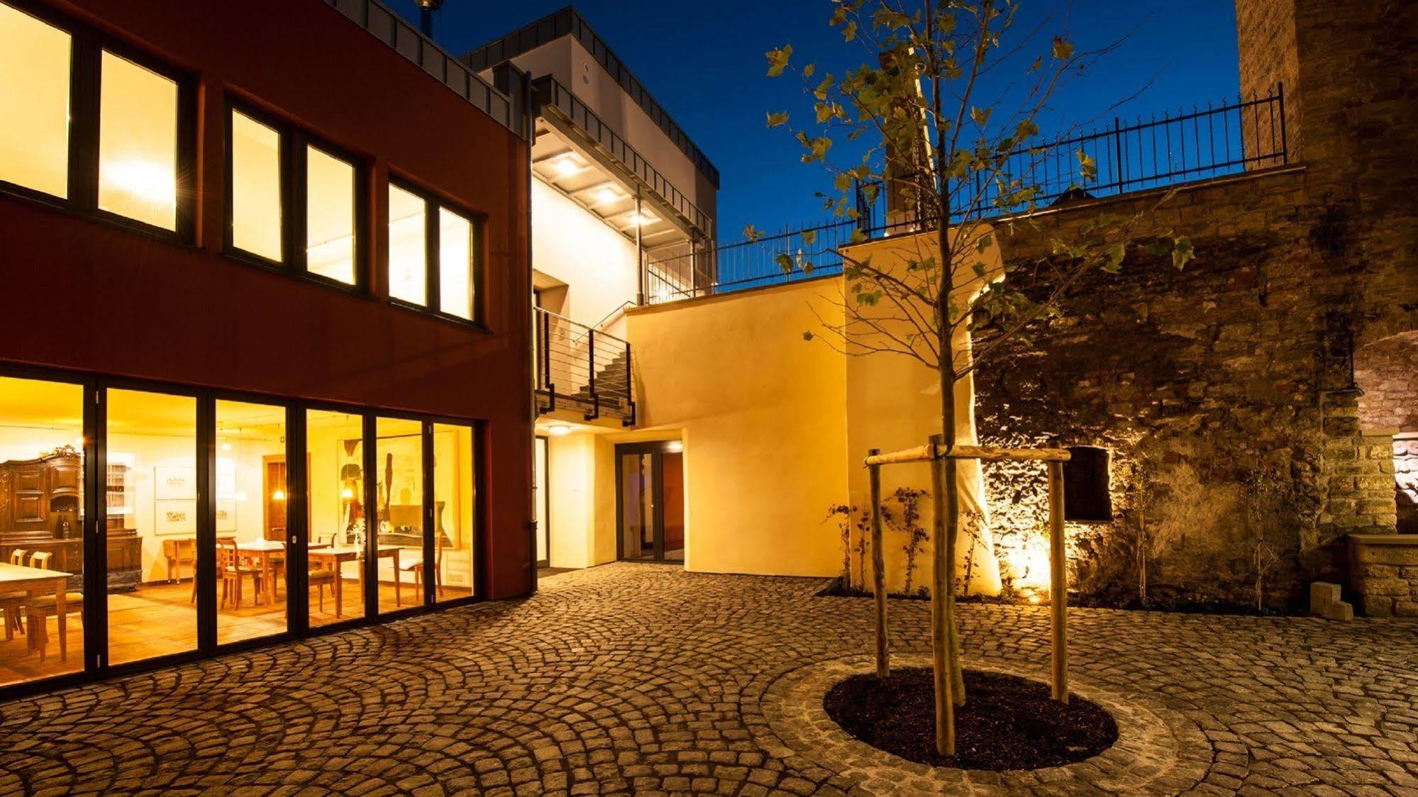 Romantik Hotel Meisenheimer Hof Екстериор снимка