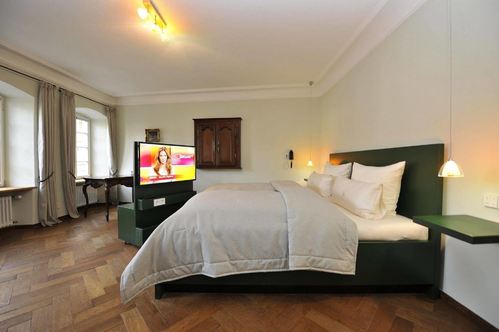 Romantik Hotel Meisenheimer Hof Екстериор снимка