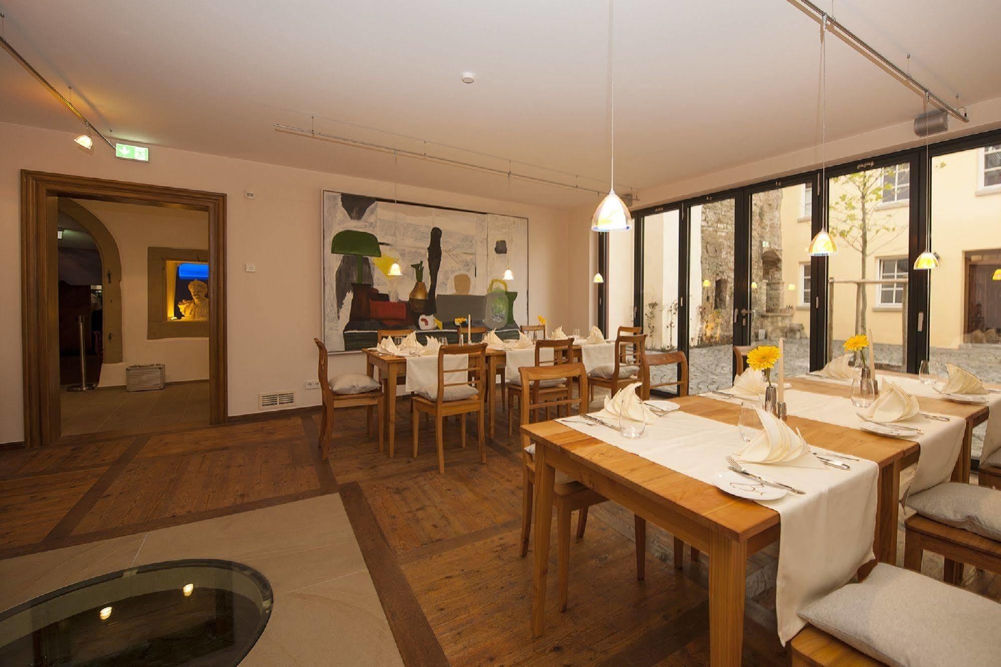 Romantik Hotel Meisenheimer Hof Екстериор снимка
