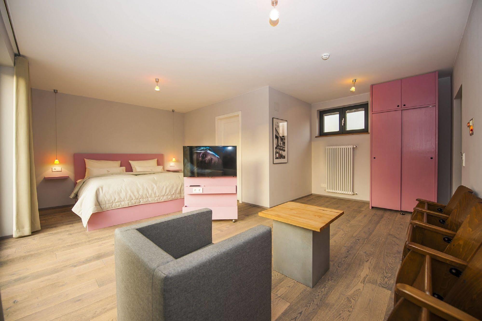 Romantik Hotel Meisenheimer Hof Екстериор снимка